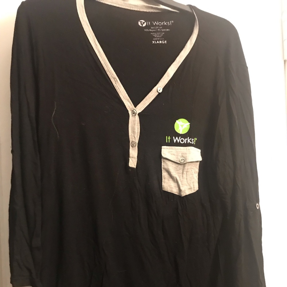 It Works top